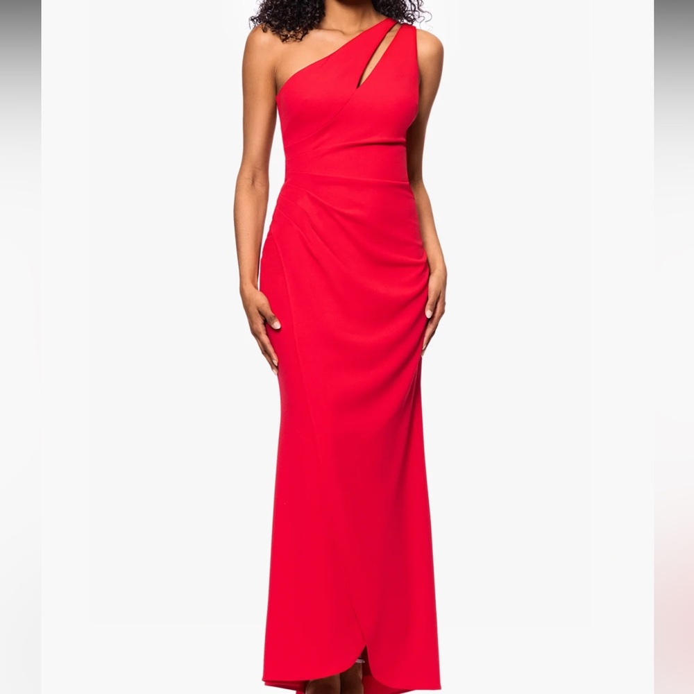 NWOT Betsy & Adam True one shoulder gown